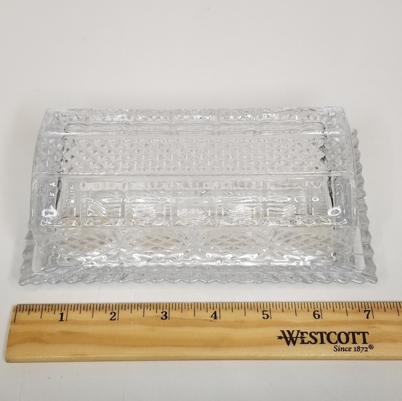 Embossed Diamond Pattern Design Covered Butter Dish Glass 1/4lb Butter Keeper - Picture 9 of 12